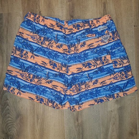 Columbia Swim Shorts XL - Picture 2 of 4